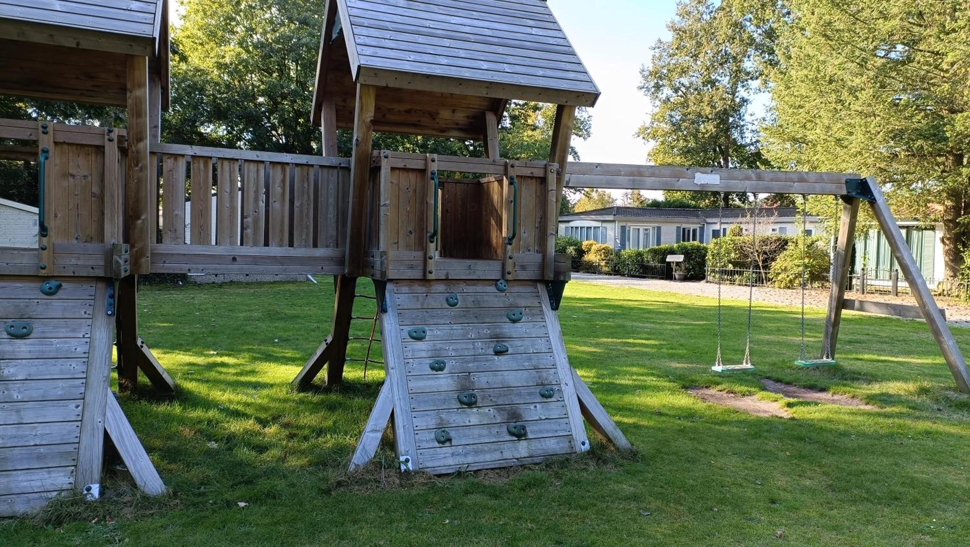 Landhuisje 31 'De Akkersteen' Bospark Ijsselheide Zwolle Hattemerbroek Bagian luar foto